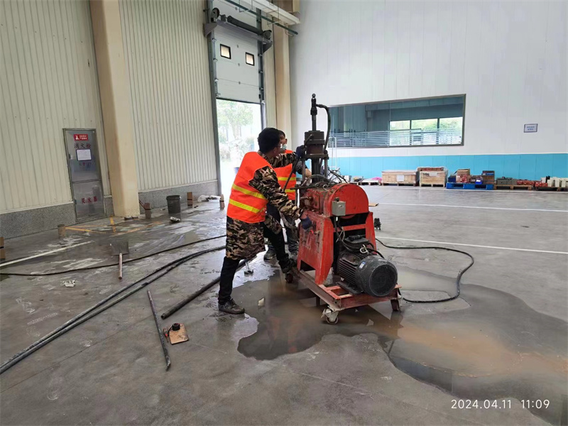 竟陵街道厂房地面下沉塌陷注浆加固施工